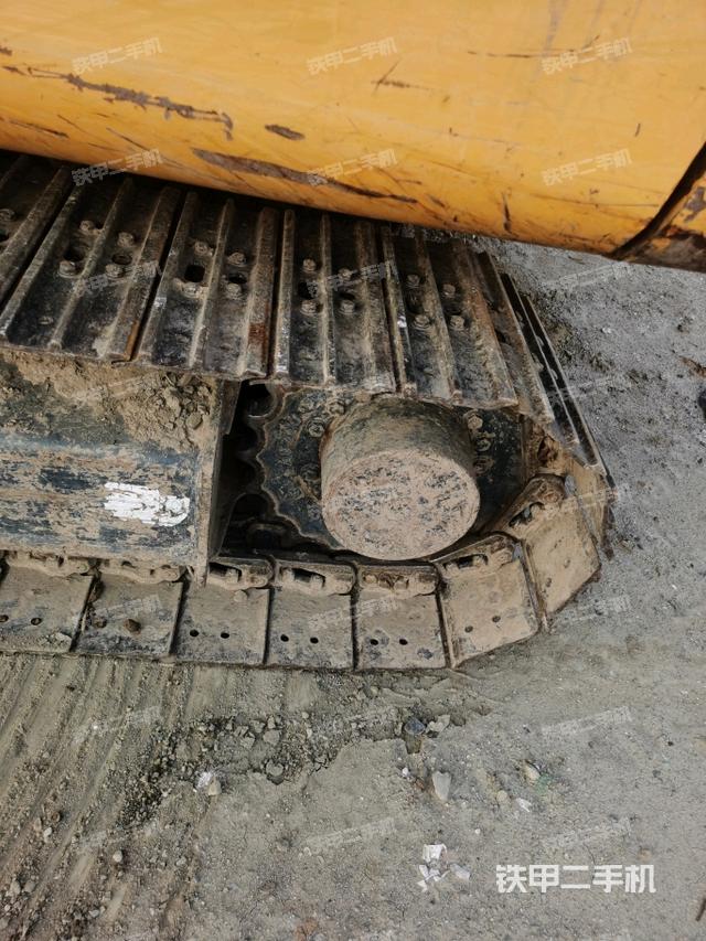 左側(cè)行走馬達(dá)蓋板（行走機(jī)構(gòu)）