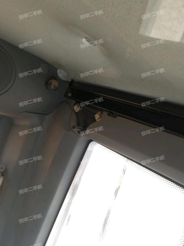 駕駛室正側(cè)（駕駛室部分）