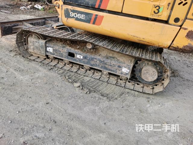 左側(cè)履帶整體?（行走機(jī)構(gòu)）