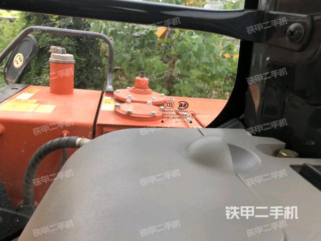 后窗玻璃角標(biāo)（駕駛室部分）