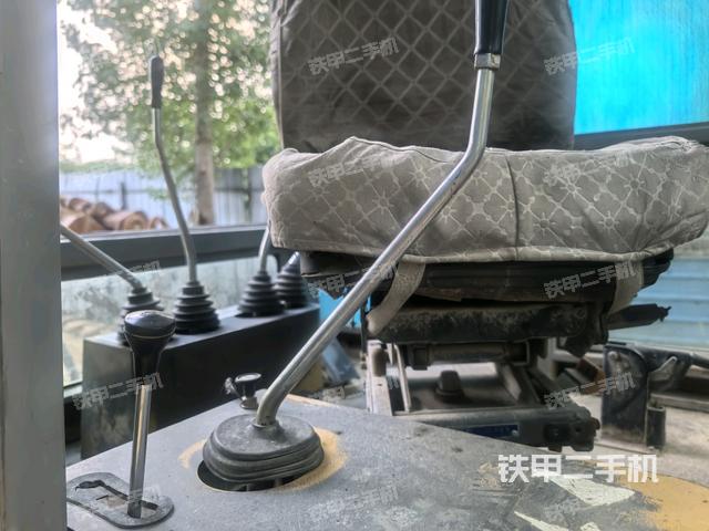 工作装置3（工作装置）