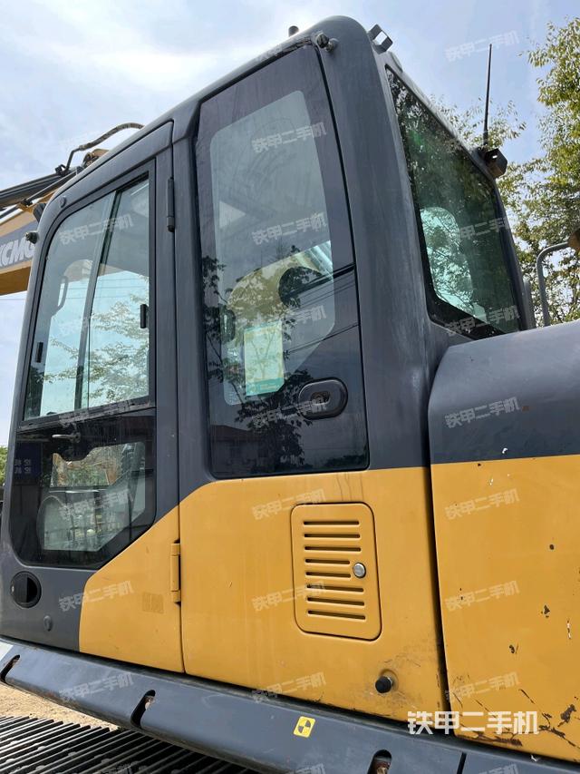 駕駛室左后45度（駕駛室部分）