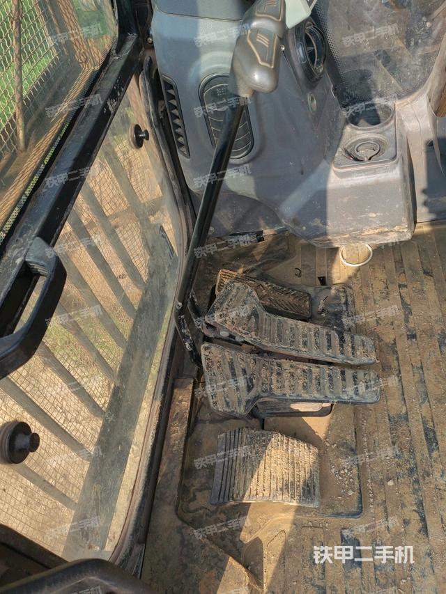 座椅后部（駕駛室部分）