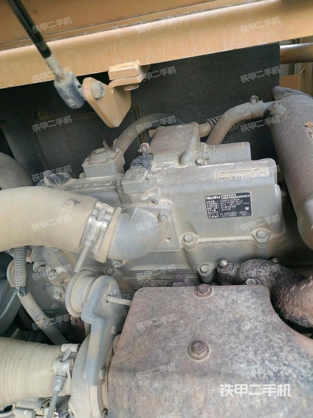 發(fā)動(dòng)機(jī)整體俯視（整機(jī)外觀）