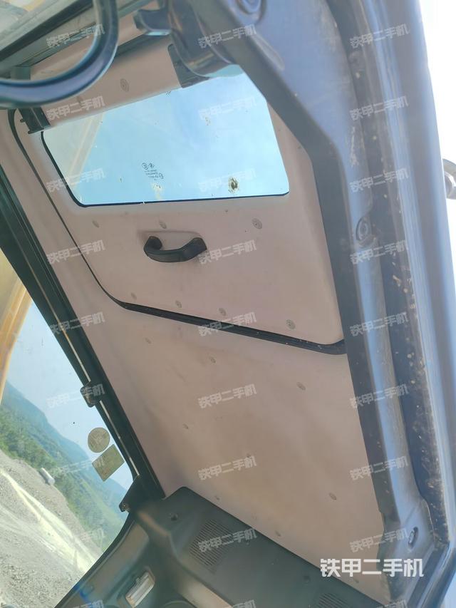 顶棚整体（驾驶室部分）