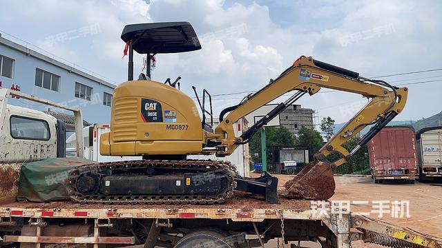 卡特彼勒CAT®303.5E CR 小型液压挖掘机
