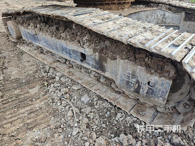 單側(cè)履帶整體（整機(jī)外觀）