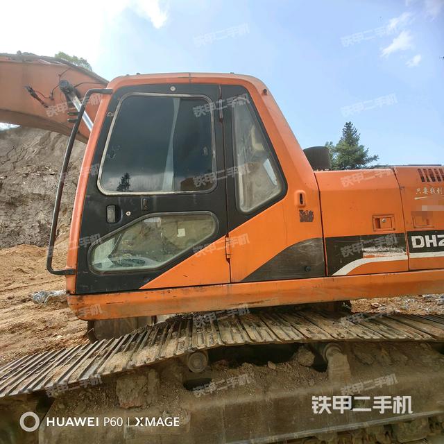 駕駛室正側(cè)（駕駛室部分）