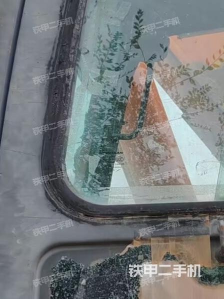 后窗玻璃角標(biāo)（駕駛室部分）