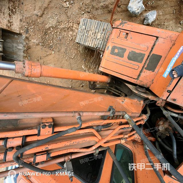 大臂根部?斜視（工作和回轉(zhuǎn)裝置）