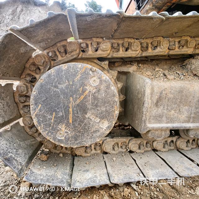 左驅(qū)動輪（行走機(jī)構(gòu)）