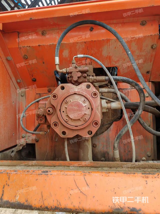 液壓泵室(大件艙室) 液壓泵室(大件艙室)