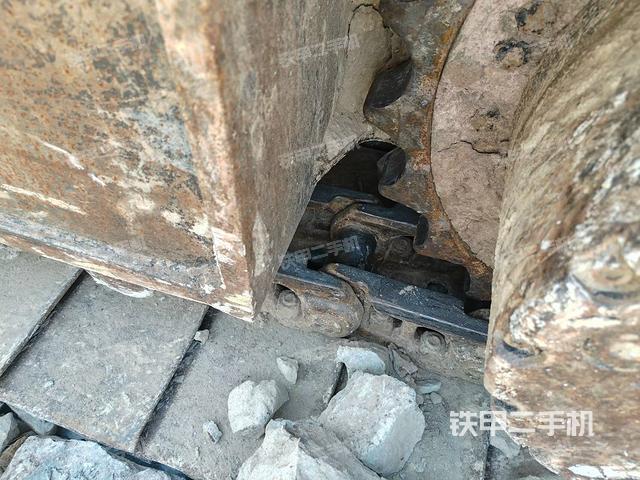 左驱动轮（行走机构）