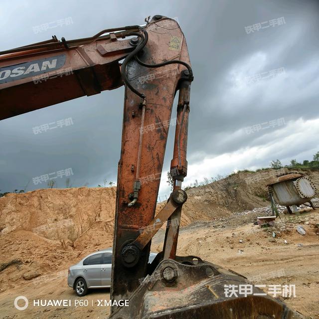 大臂整體?右側(cè)（工作和回轉(zhuǎn)裝置）