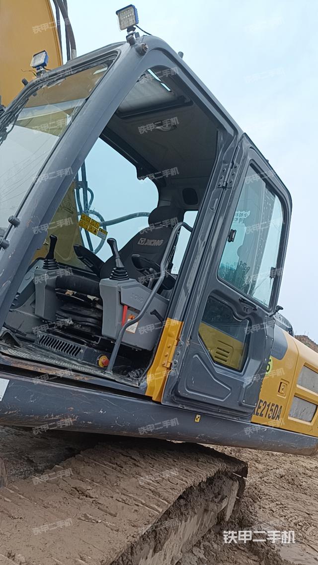 駕駛室整體（整機(jī)外觀）