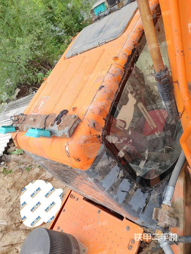 駕駛室頂部俯視(上車部件) 駕駛室頂部俯視(上車部件)