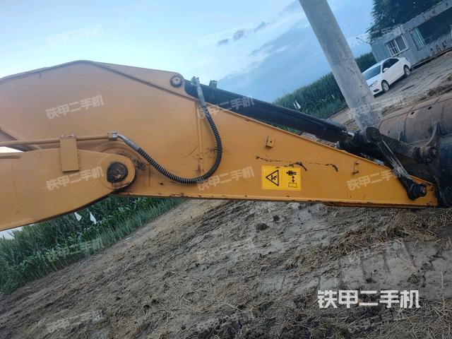 小臂整體左后（工作和回轉(zhuǎn)裝置）