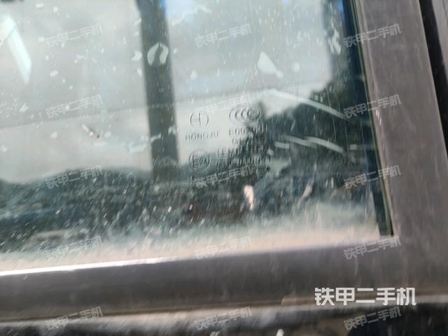 右側(cè)玻璃角標(biāo)(駕駛室部分) 右側(cè)玻璃角標(biāo)(駕駛室部分)