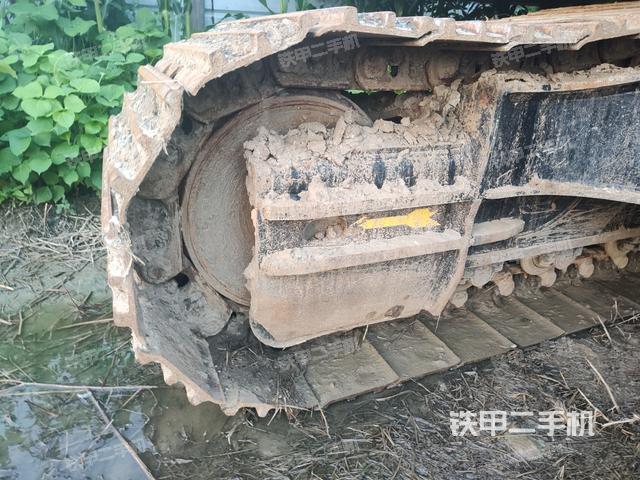 右驅(qū)動(dòng)輪（行走機(jī)構(gòu)）