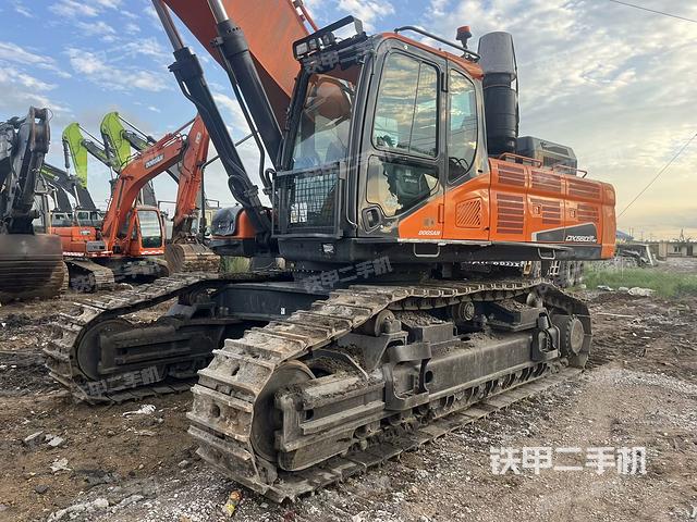 斗山DX560LC-9C ACE挖掘機(jī)