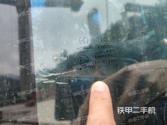 駕駛室左前45度(駕駛室部分) 駕駛室左前45度(駕駛室部分)