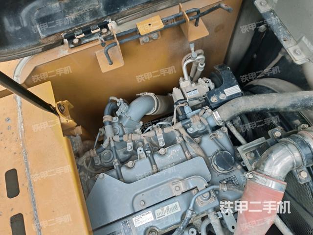 氣門室蓋螺絲特寫(上車部件) 氣門室蓋螺絲特寫(上車部件)