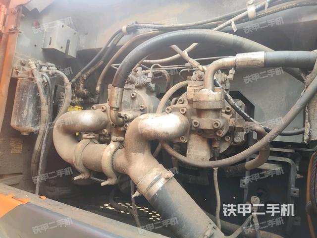 液壓泵室(大件艙室) 液壓泵室(大件艙室)