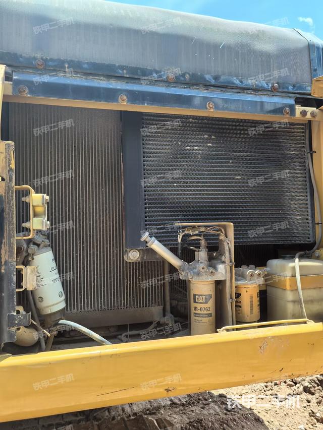 散熱器正面（大件艙室）