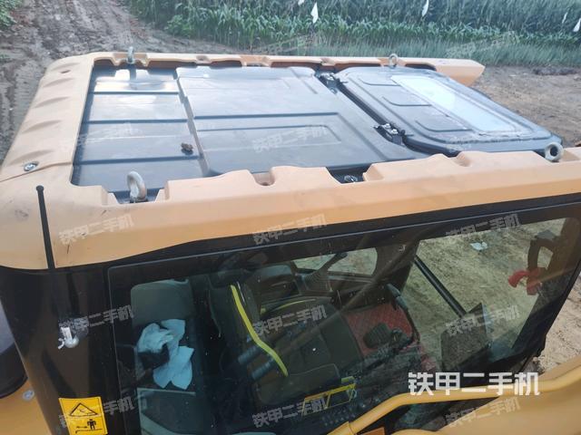 駕駛室頂部俯視（上車部件）