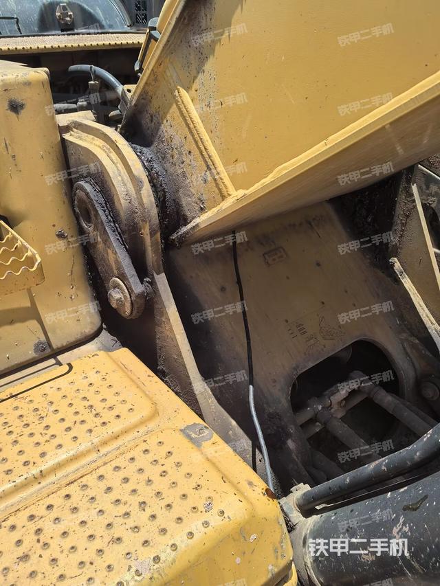 大臂整體?右側(cè)（工作和回轉(zhuǎn)裝置）