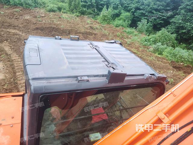 駕駛室頂部俯視(上車部件) 駕駛室頂部俯視(上車部件)