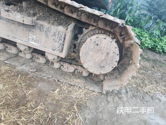 左驅(qū)動(dòng)輪（行走機(jī)構(gòu)）