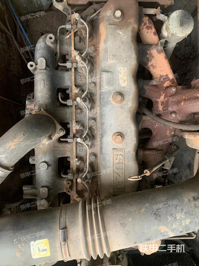 發(fā)動(dòng)機(jī)整體俯視（整機(jī)外觀）