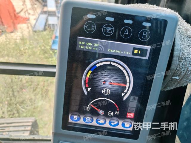 小時表(駕駛室部分) 小時表(駕駛室部分)