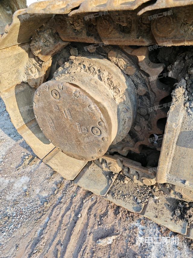 左側(cè)履帶整體?（行走機構(gòu)）