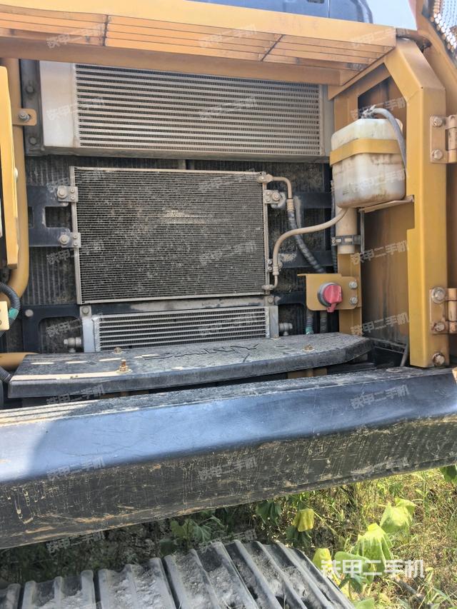 散熱器正面（大件艙室）