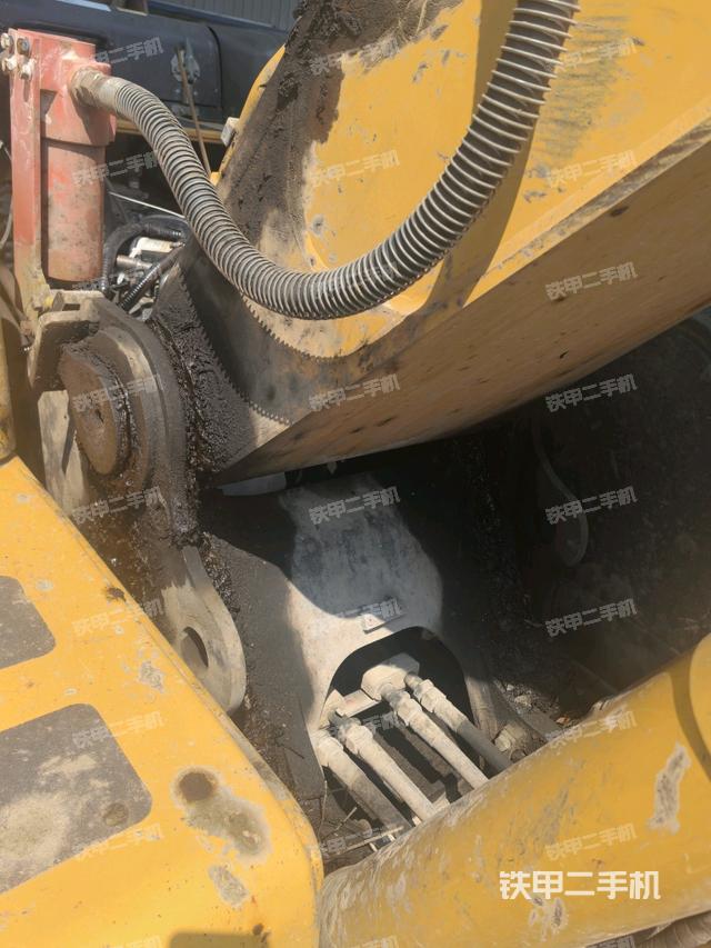 大臂根部?斜視（工作和回轉(zhuǎn)裝置）