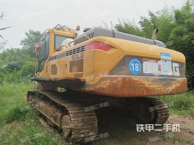 整机右后45°(整机外观) 整机右后45°(整机外观)