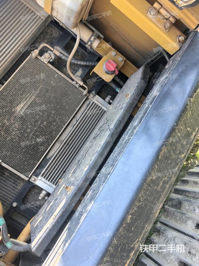 電瓶（大件艙室）