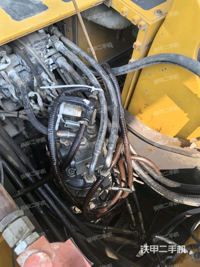 回轉(zhuǎn)馬達（上車部件）