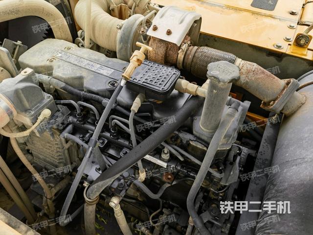 气门室盖螺丝特写（上车部件）