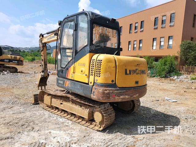 左后45(整機(jī)外觀) 左后45(整機(jī)外觀)