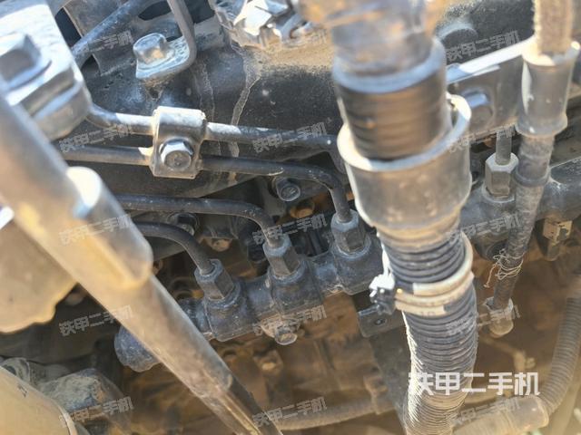 氣門室蓋螺絲特寫（上車部件）