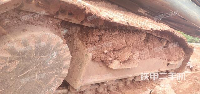 单侧履带整体（整机外观）