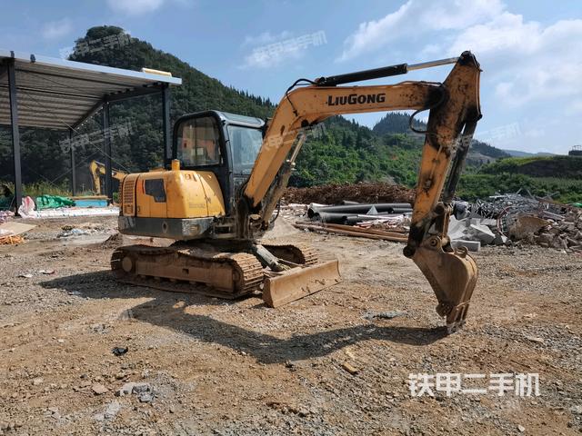 右前45(整機(jī)外觀) 右前45(整機(jī)外觀)