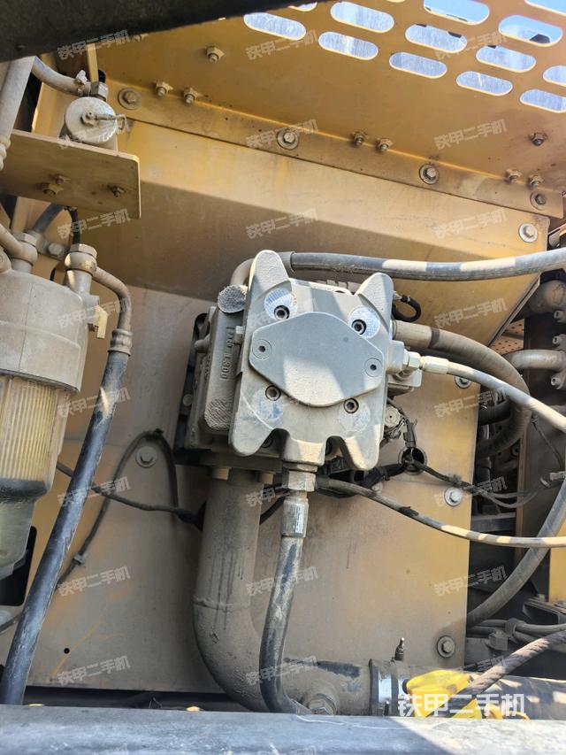 液壓泵室（大件艙室）