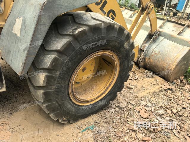 左驱动轮/左后轮（行走机构）