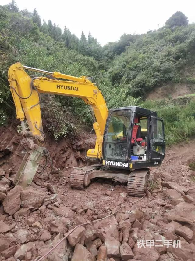 现代R80-7挖掘机