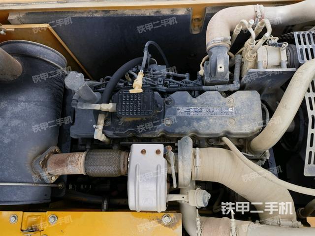 发动机室（上车部件）