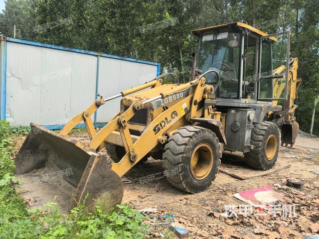 临工重特TB680两头忙